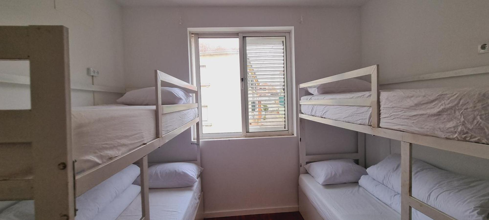 Owls Hostel Ribeiro Порто Екстериор снимка